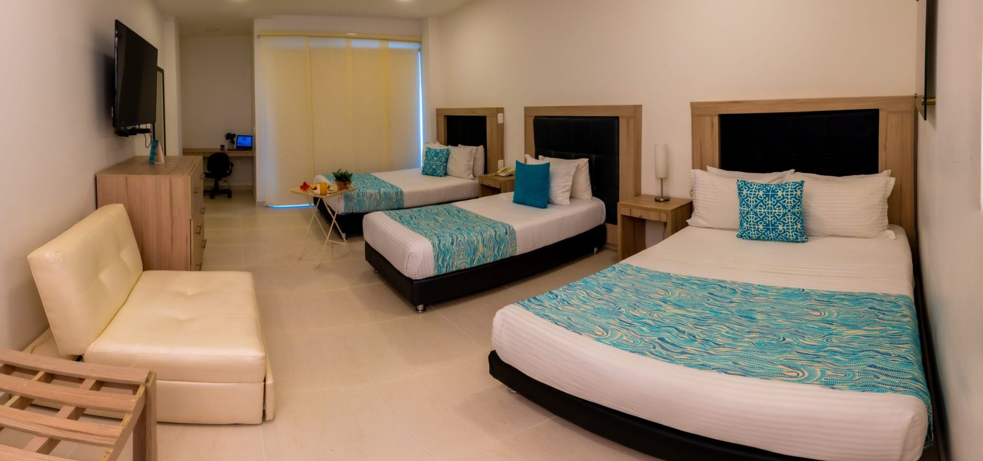 Habitación Múltiple con tres camas del Hotel Rosales Boutique